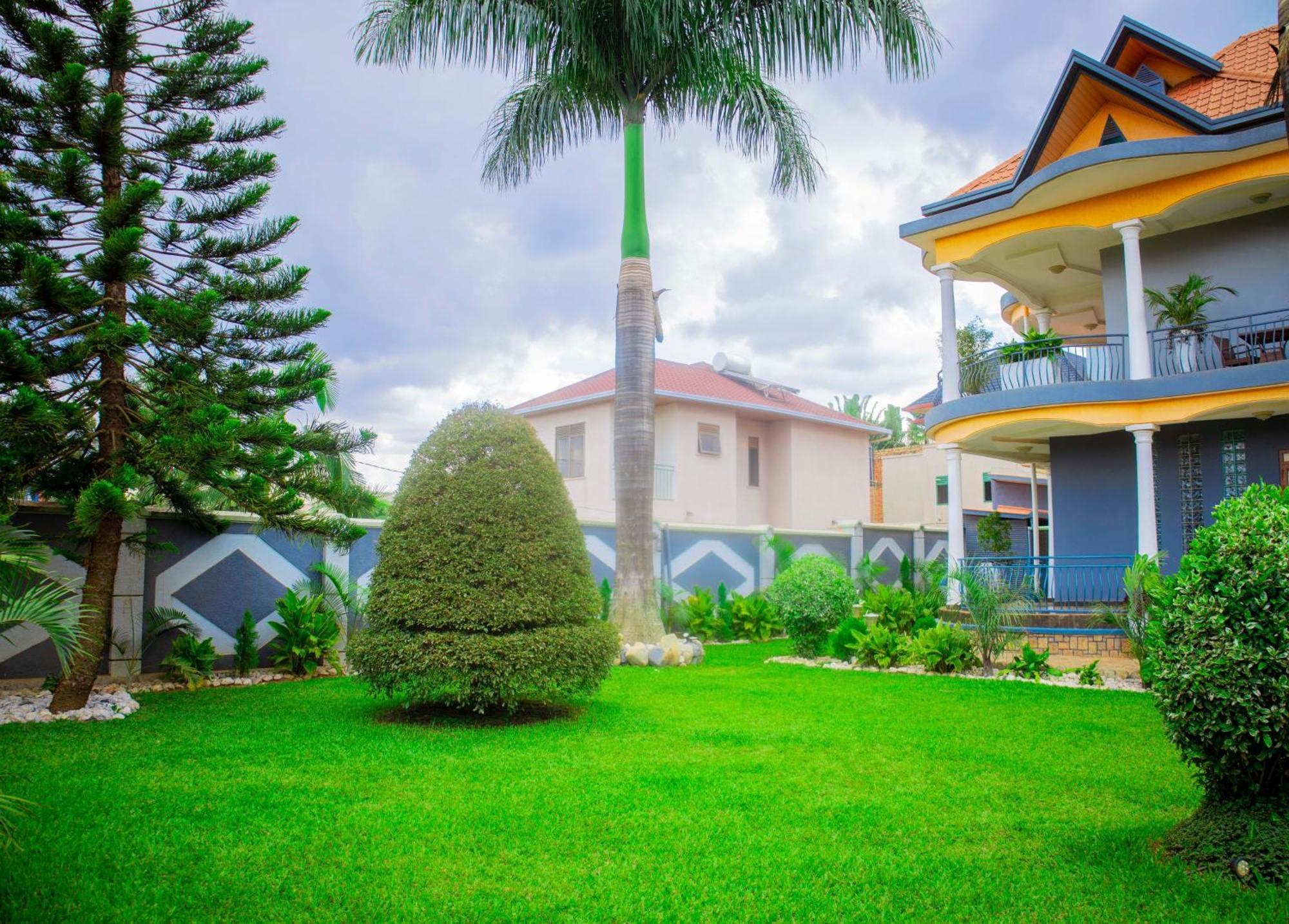 The Vibrant Lodge Gacuriro Kigali Exterior photo